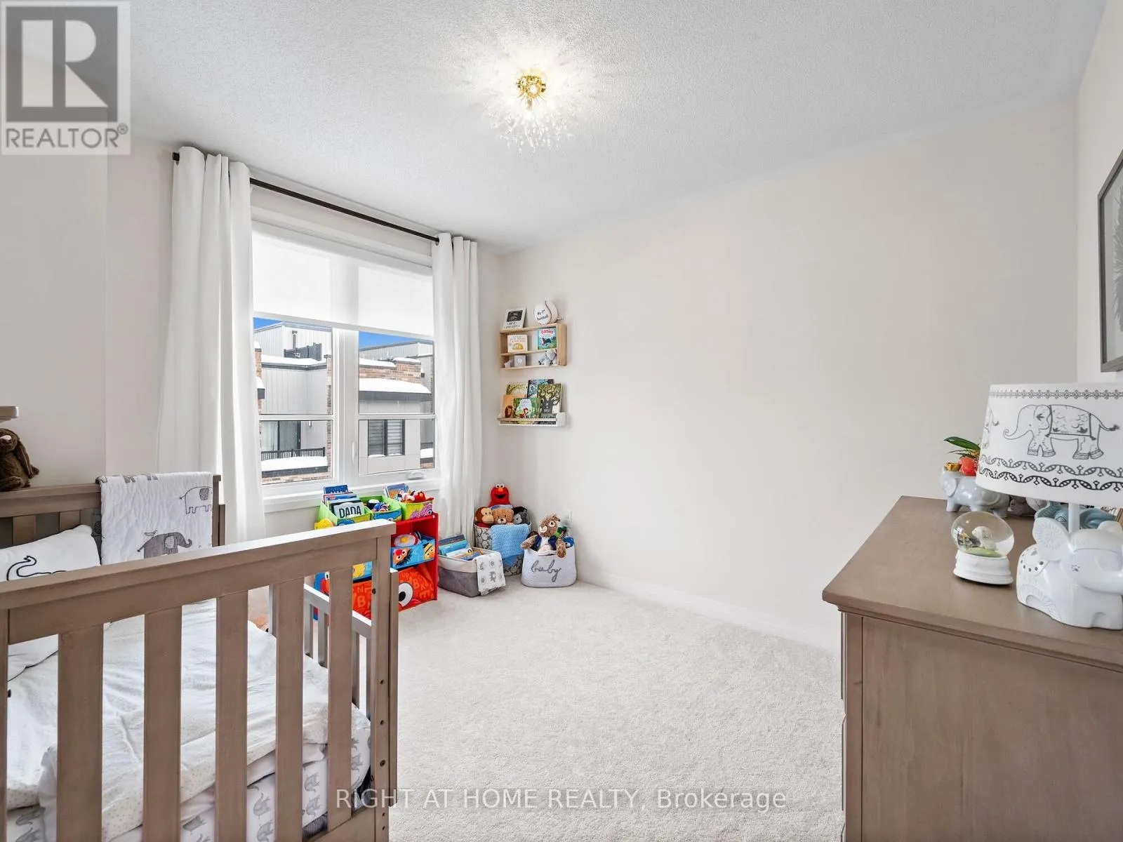 8-50 BAYNES WAY