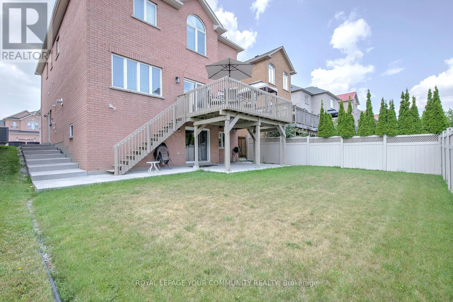 2-BED WALK-OUT BASEMENT - 625 GRAND TRUNK AVENUE