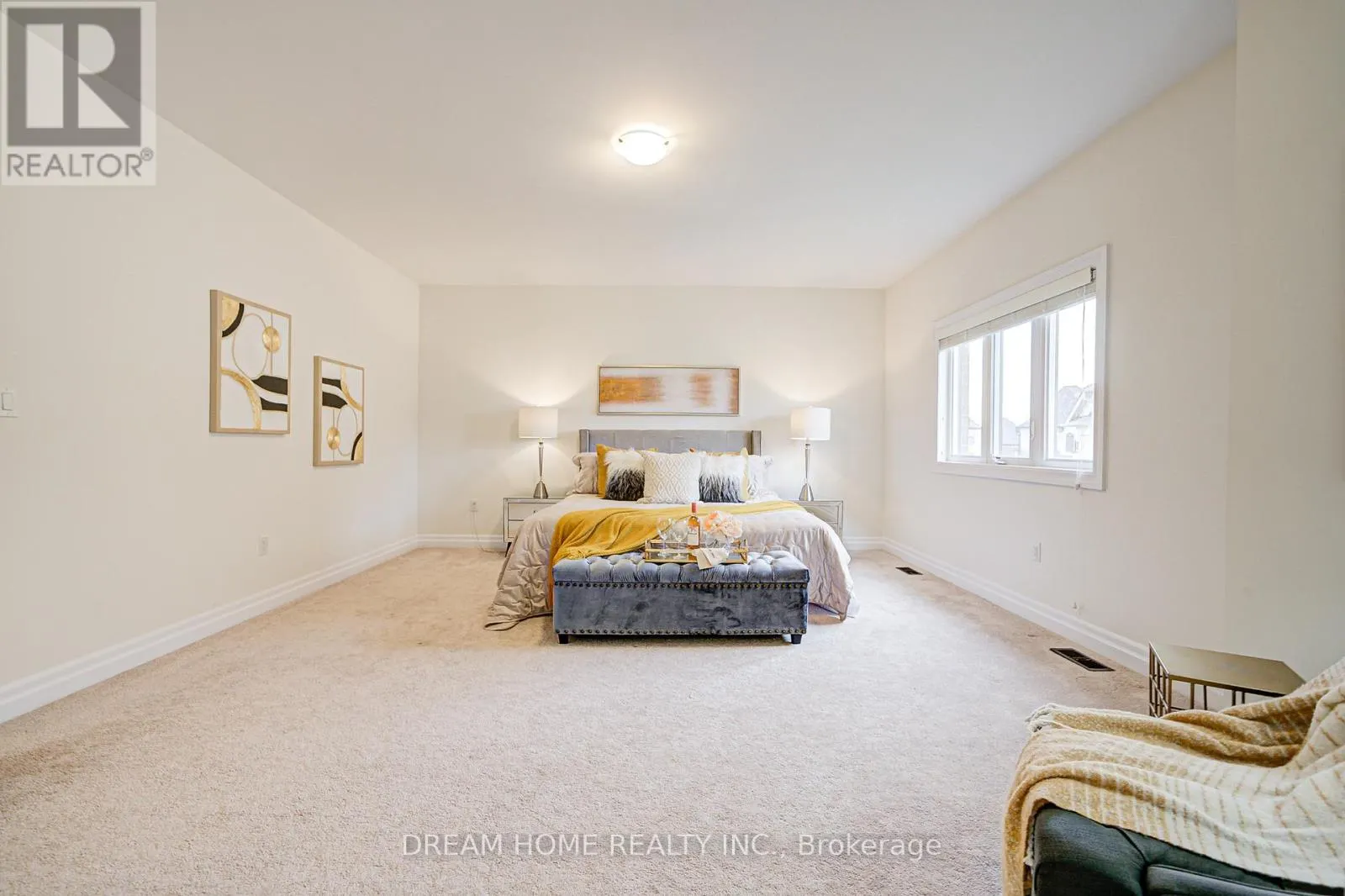113 BOTELHO CIRCLE