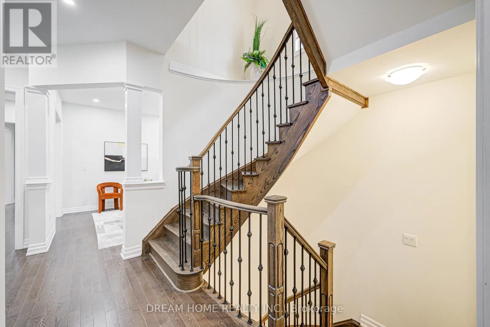 113 BOTELHO CIRCLE