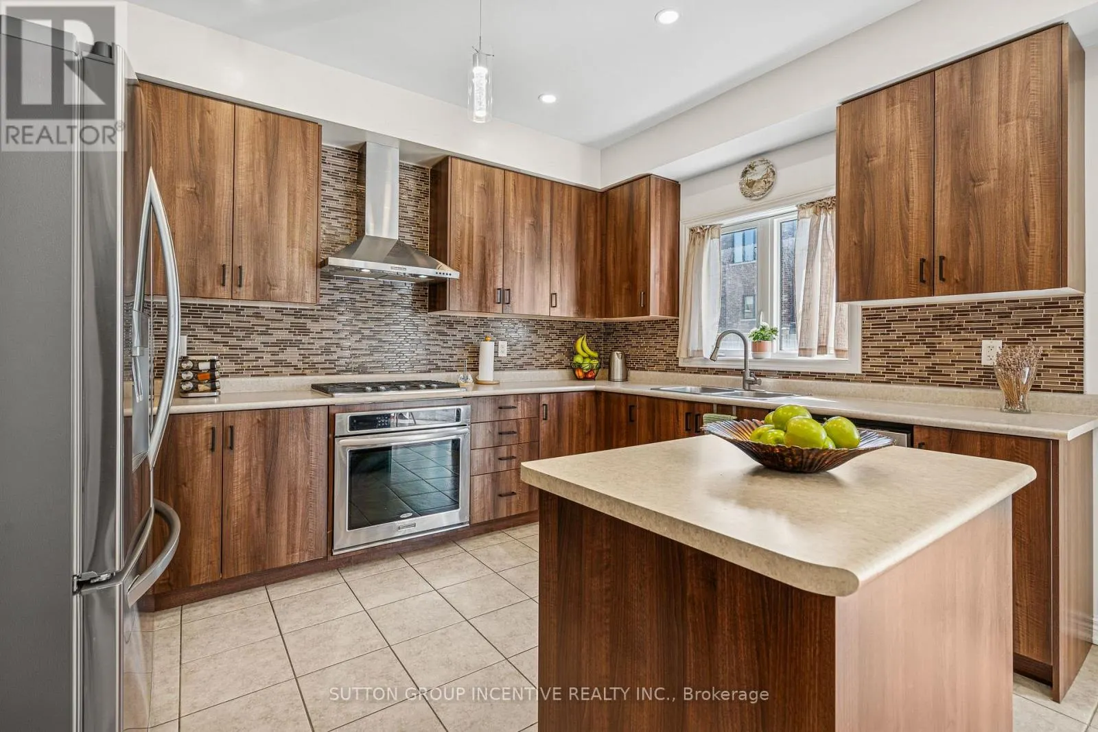 1322 BARDEAU STREET