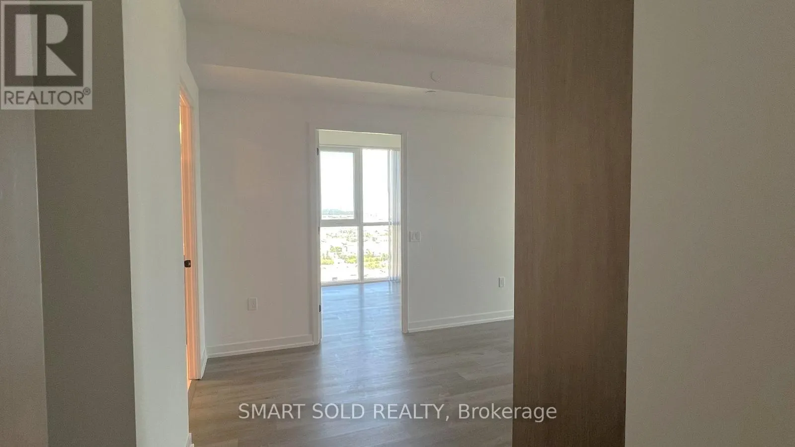 3210 - 28 INTERCHANGE WAY