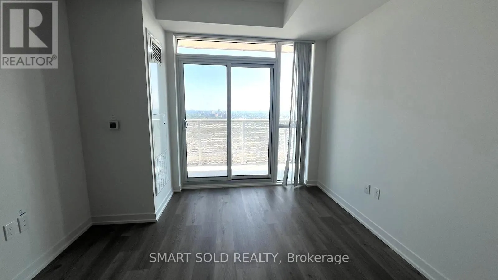 3210 - 28 INTERCHANGE WAY