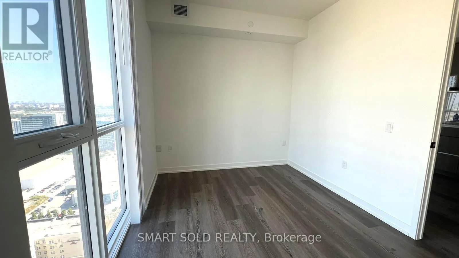 3210 - 28 INTERCHANGE WAY