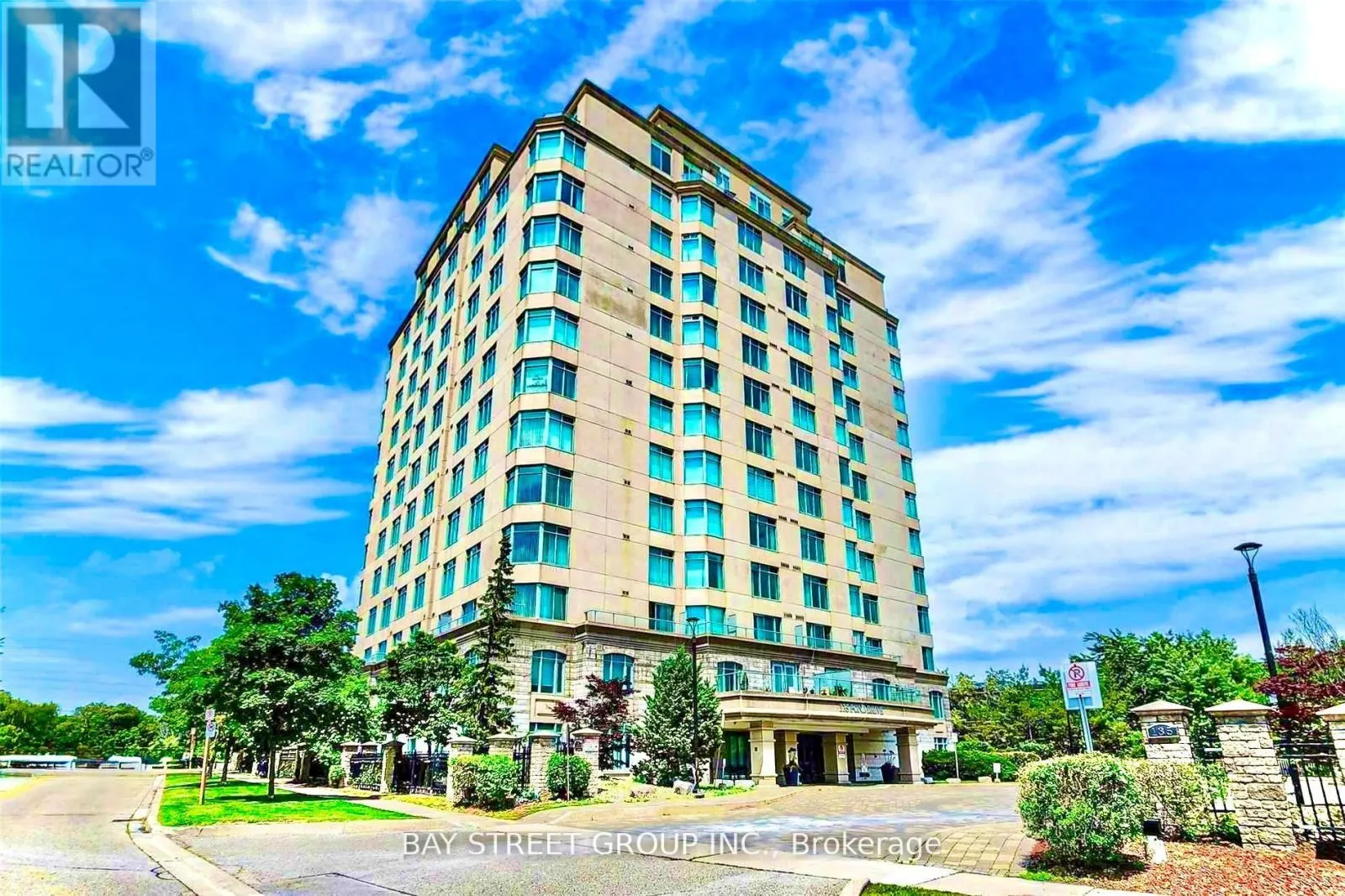 308 - 135 POND DRIVE