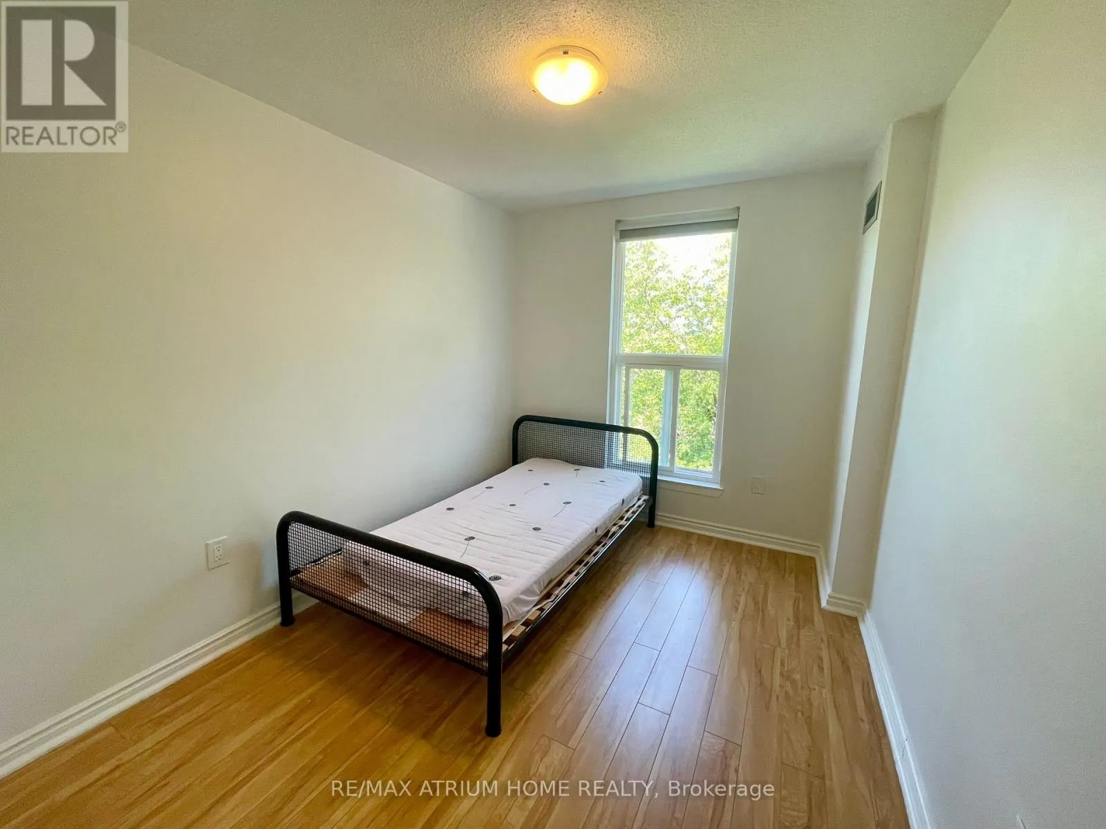 332 - 16A ELGIN STREET