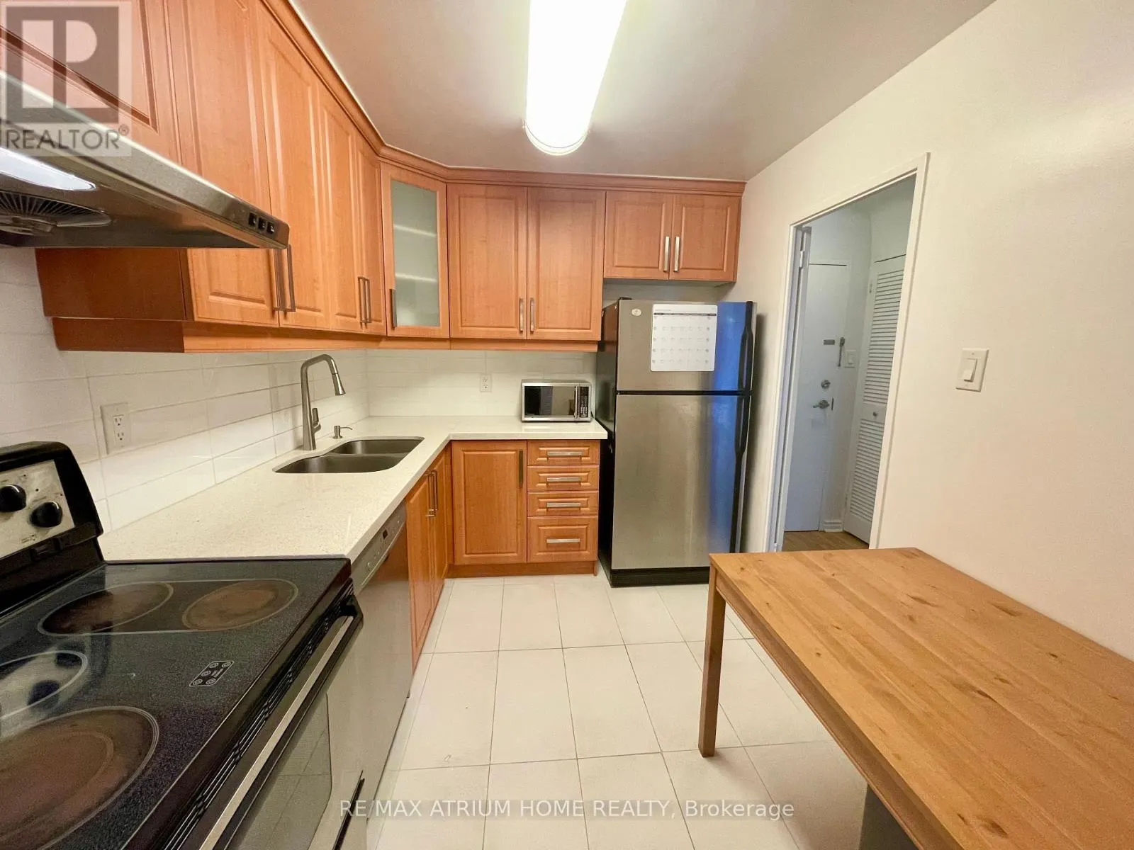 332 - 16A ELGIN STREET