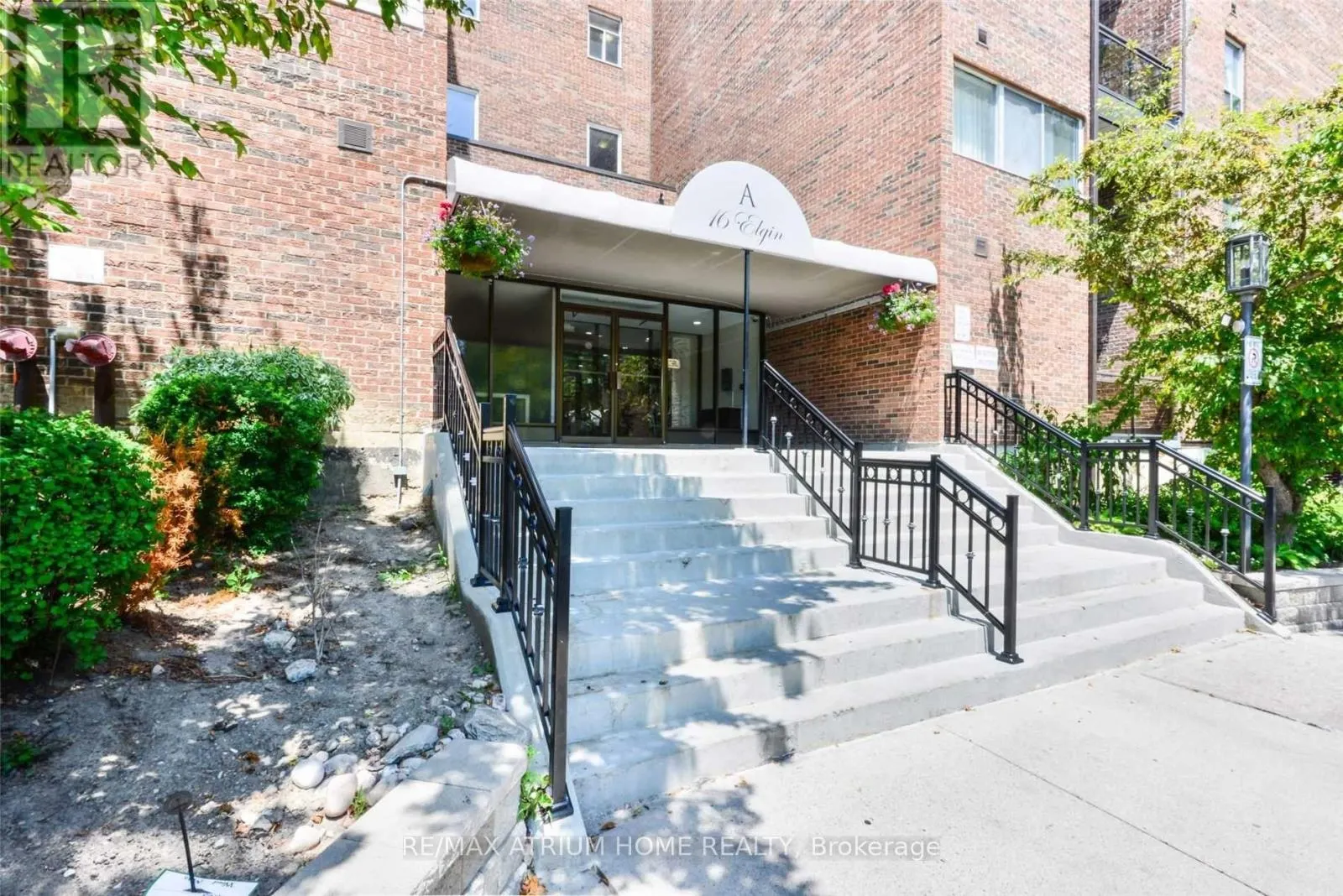 332 - 16A ELGIN STREET