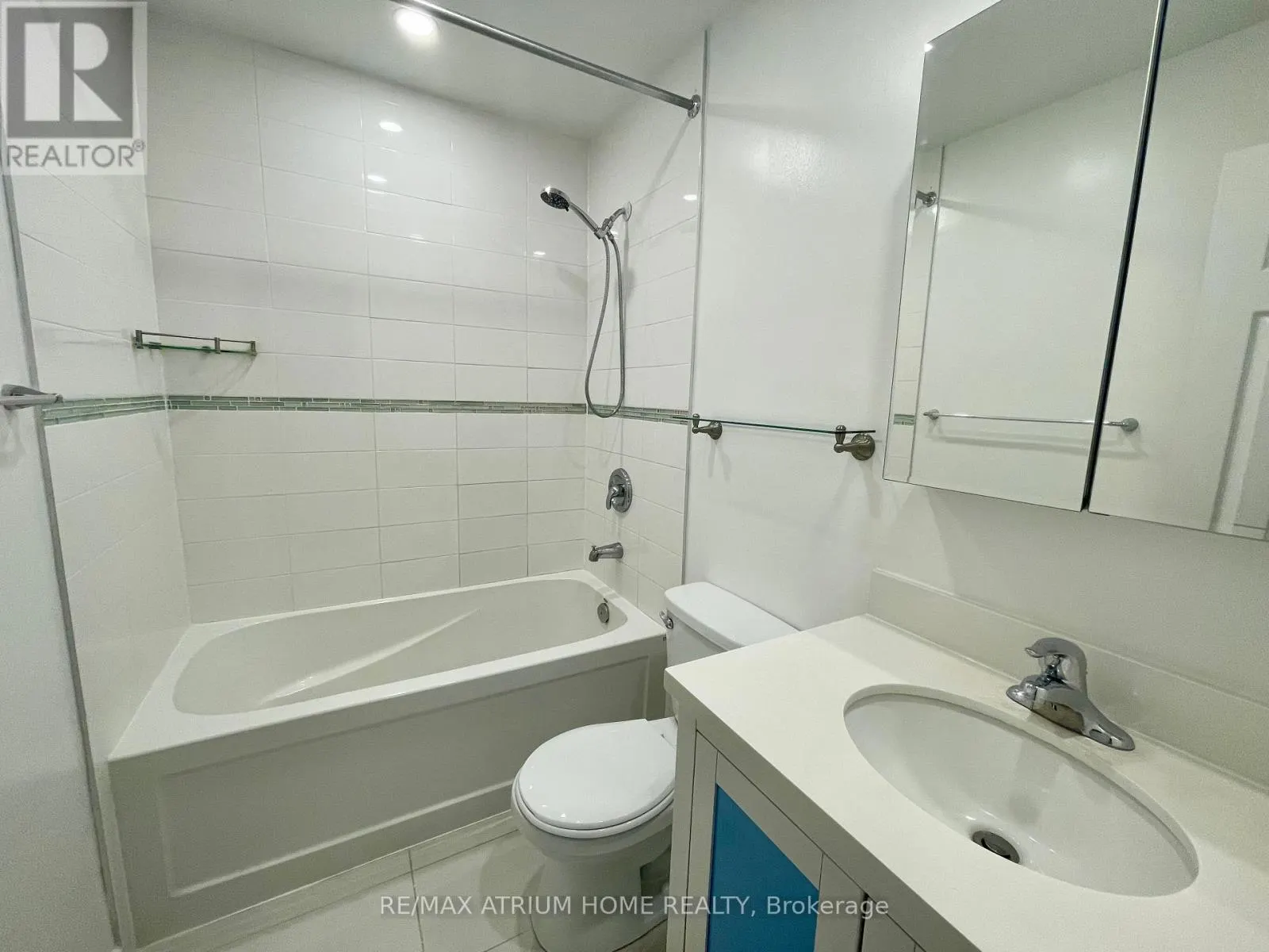 332 - 16A ELGIN STREET