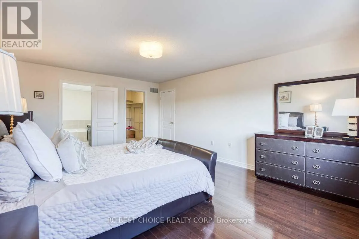 37 BUD LEGGETT CRESCENT