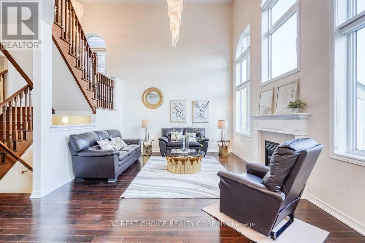 37 BUD LEGGETT CRESCENT