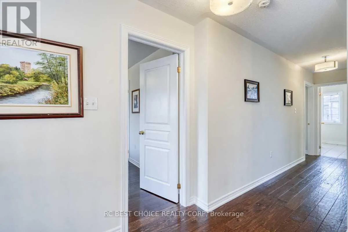 37 BUD LEGGETT CRESCENT