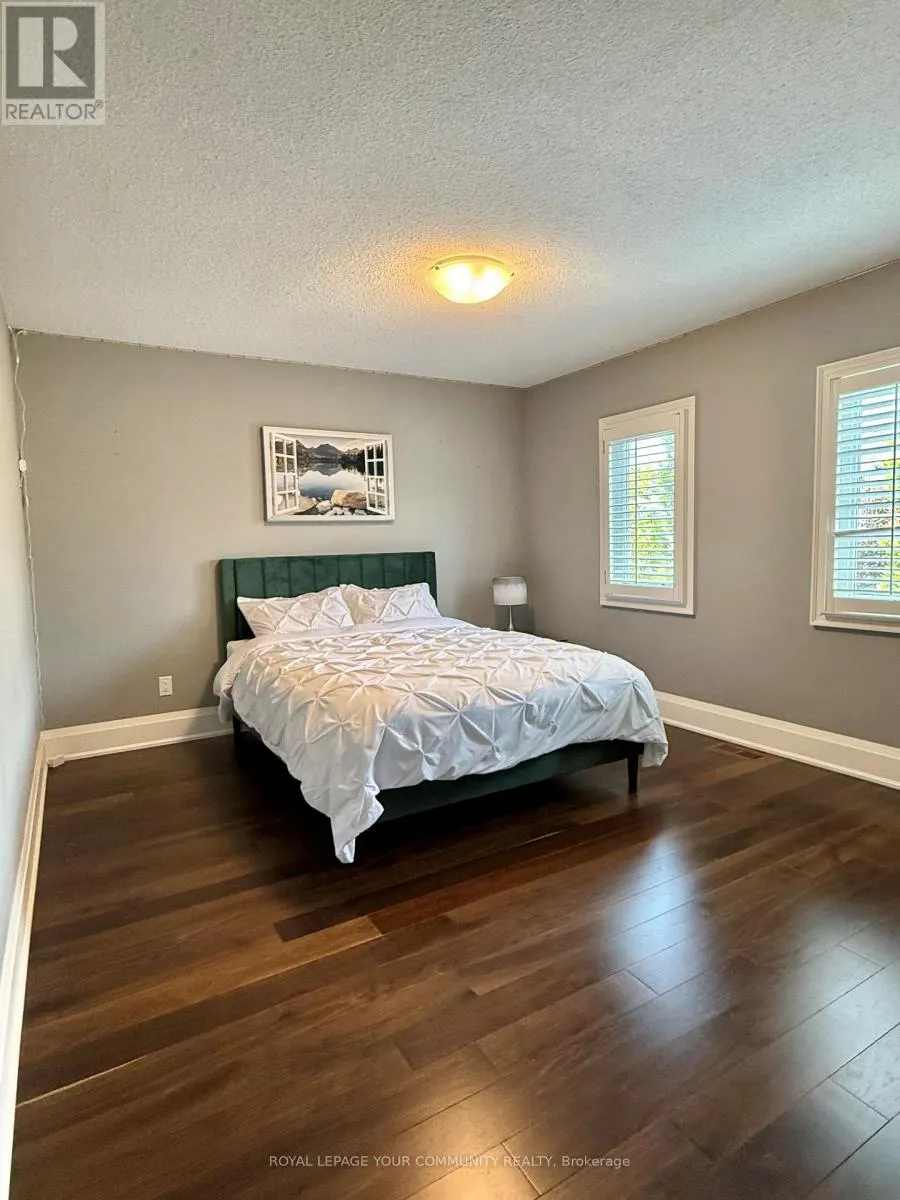 20 WHITE LODGE CRESCENT