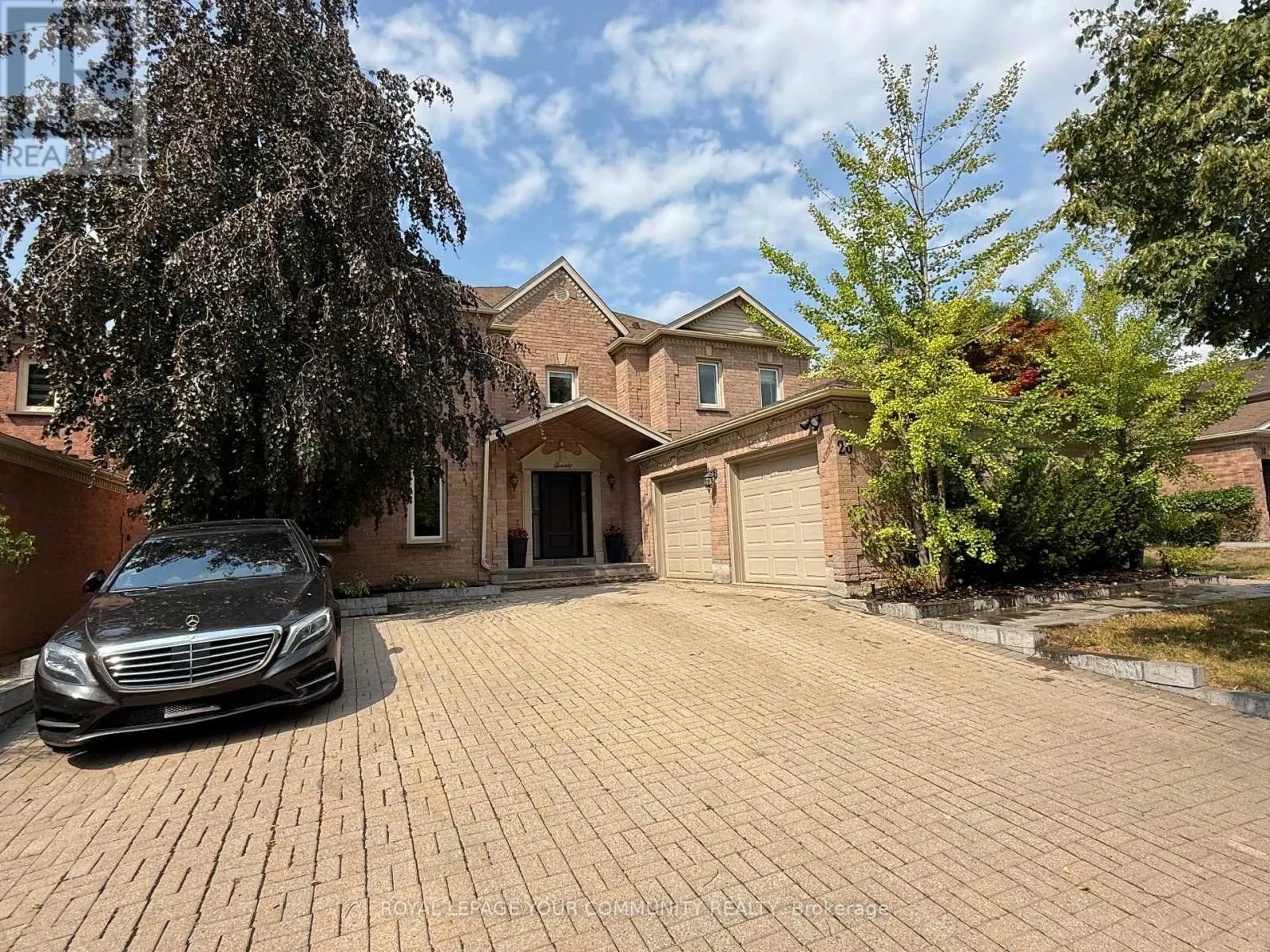 20 WHITE LODGE CRESCENT