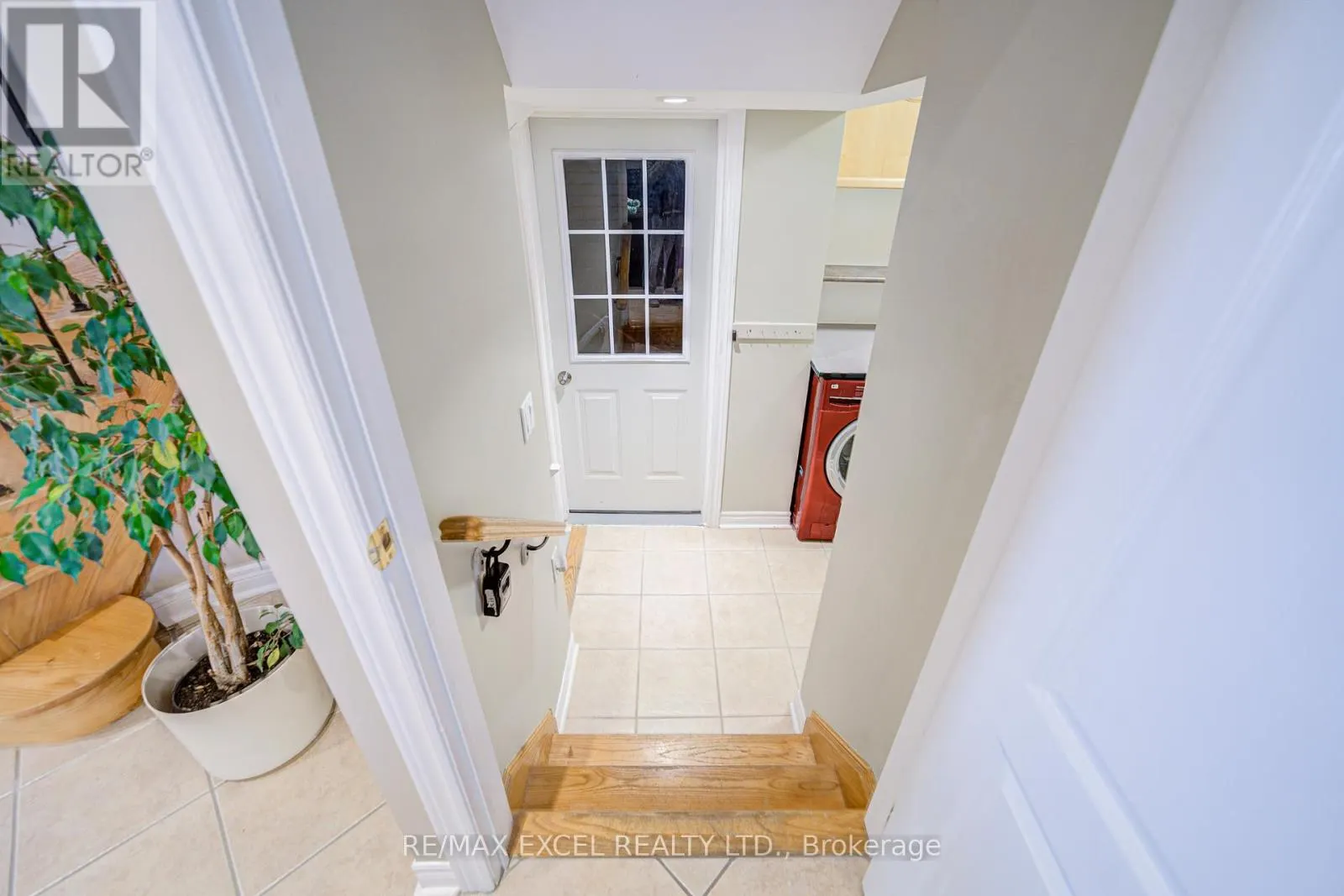23 LENA DRIVE