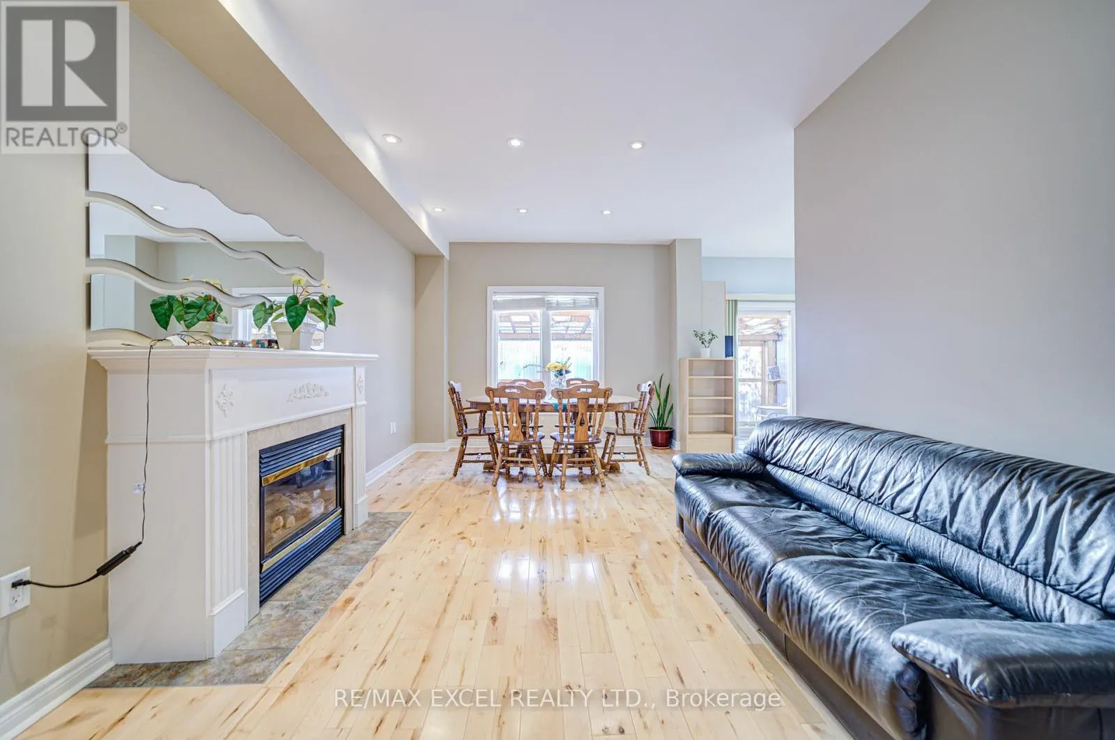 23 LENA DRIVE
