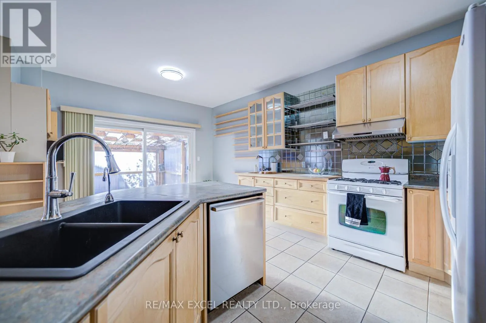 23 LENA DRIVE