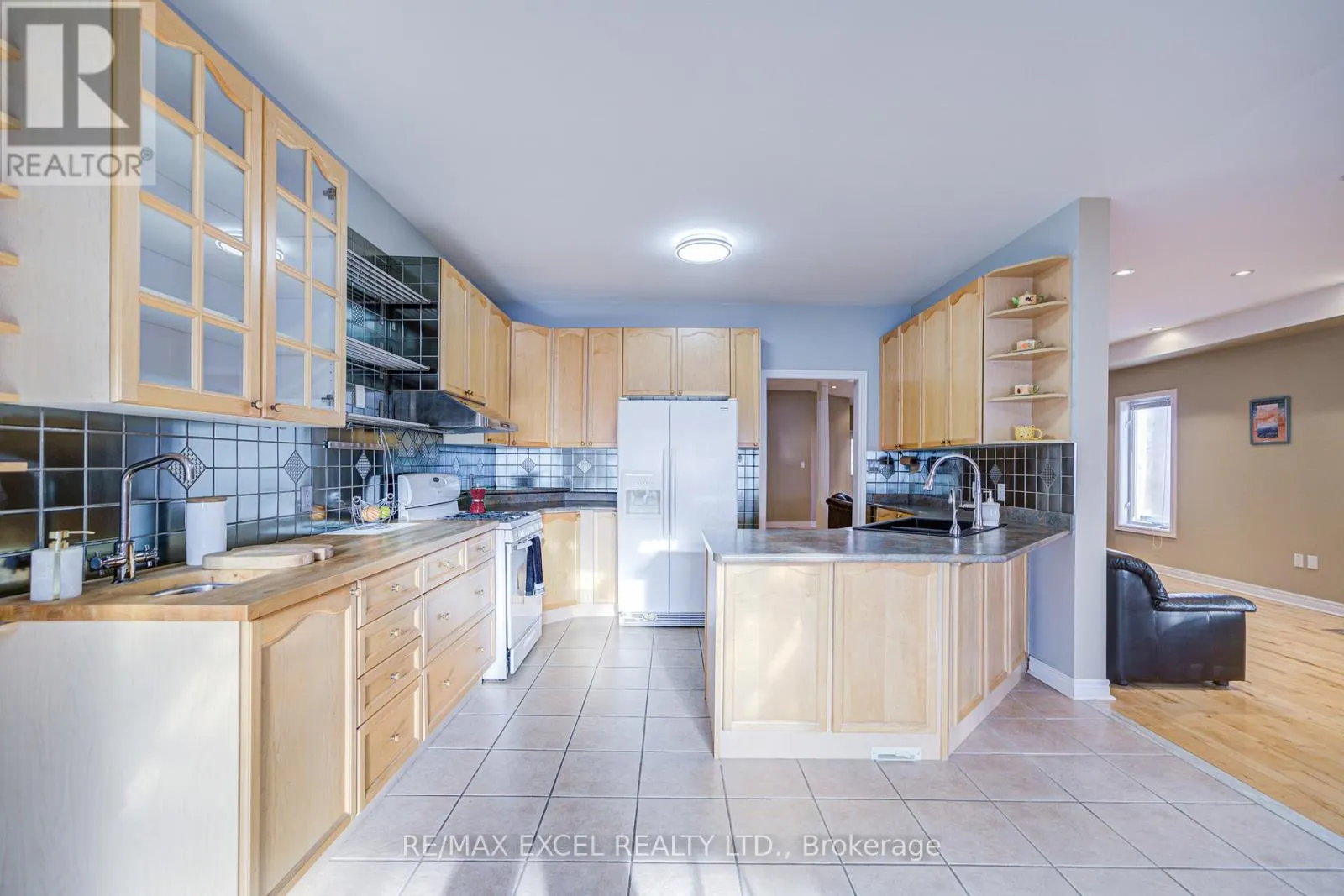23 LENA DRIVE