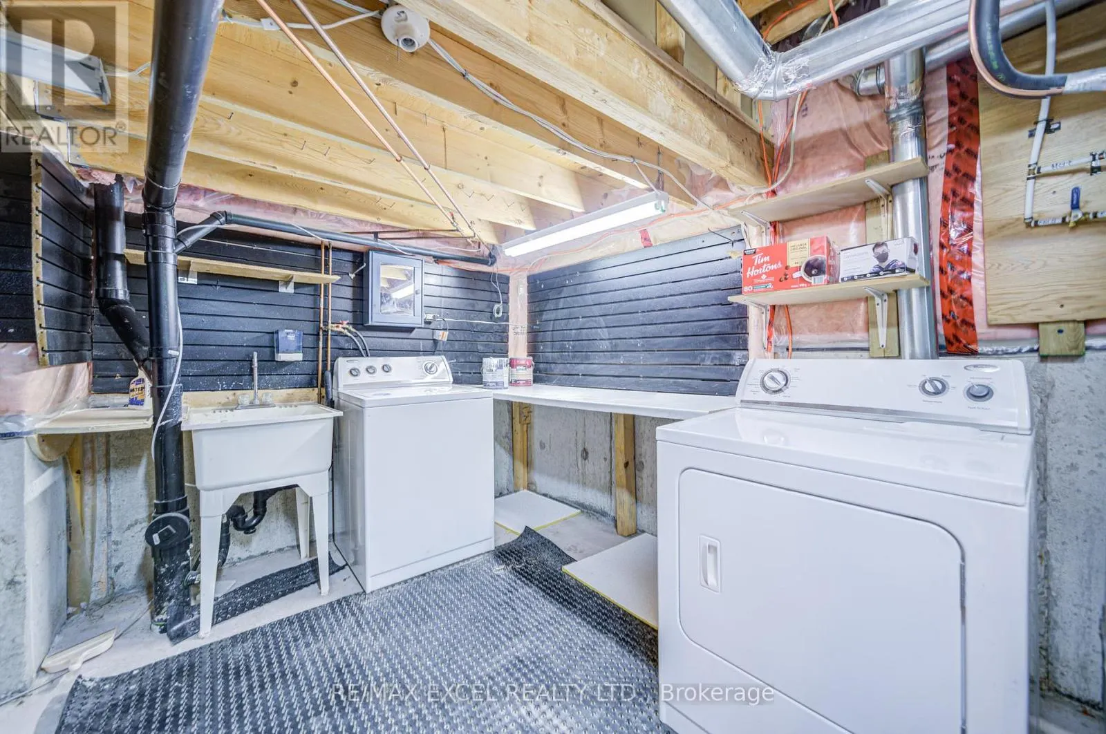 23 LENA DRIVE