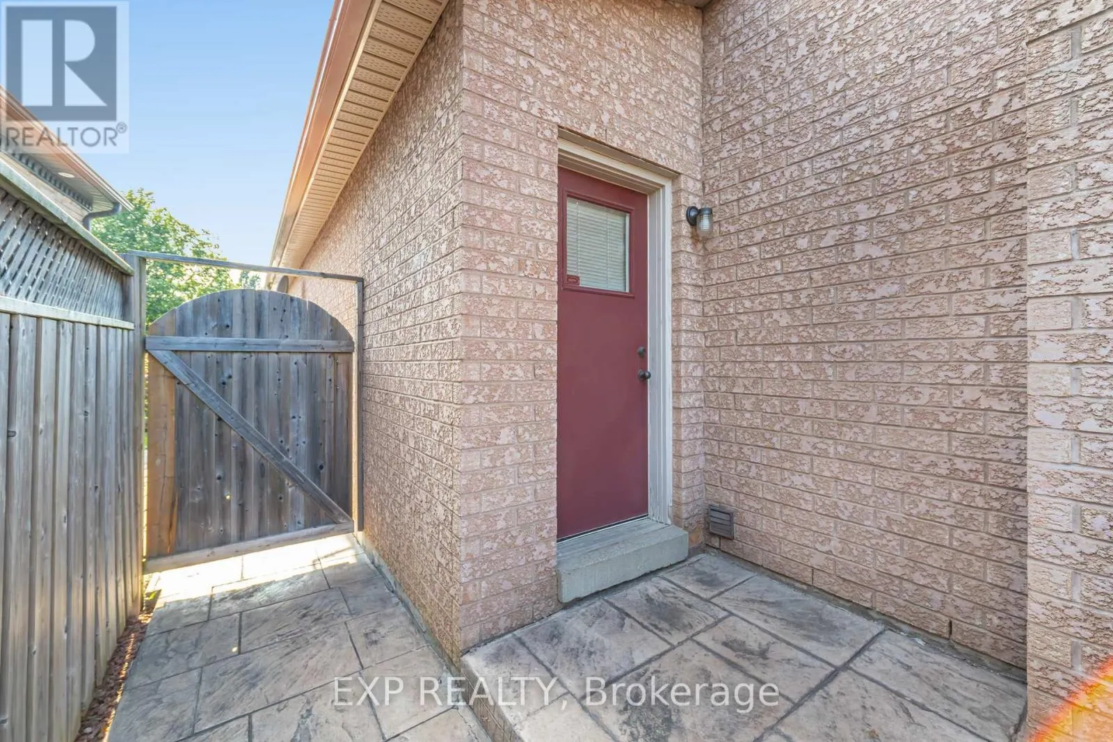 211 FLETCHER DRIVE