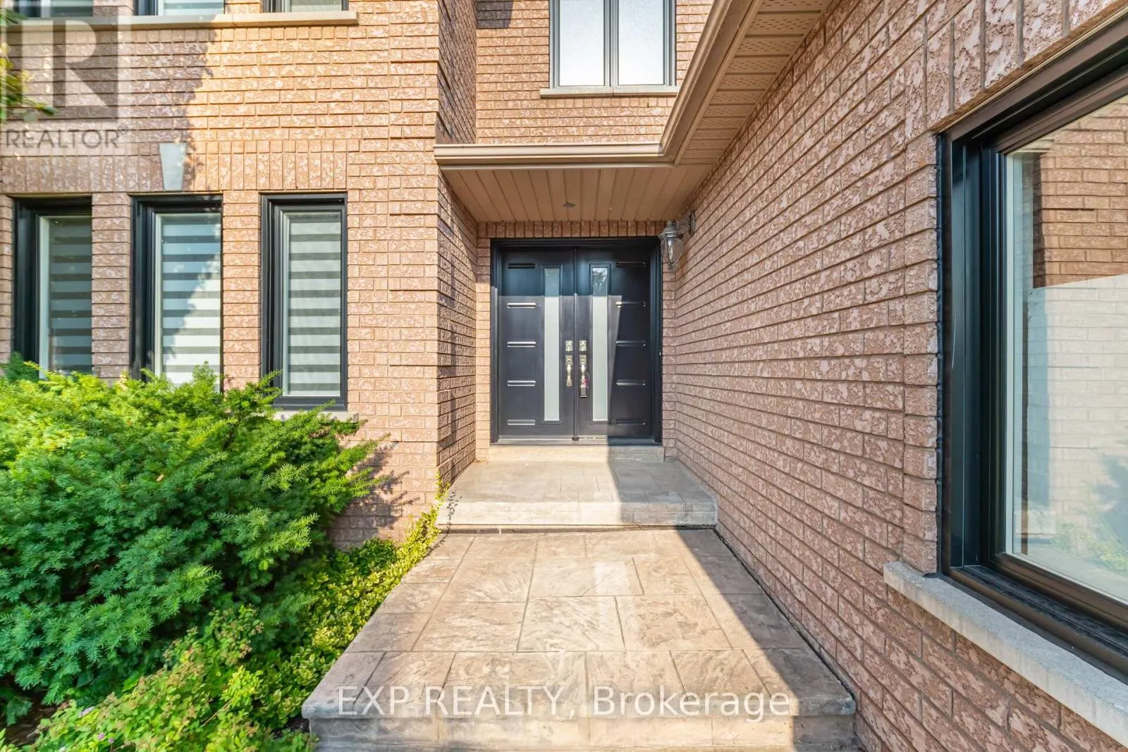 211 FLETCHER DRIVE