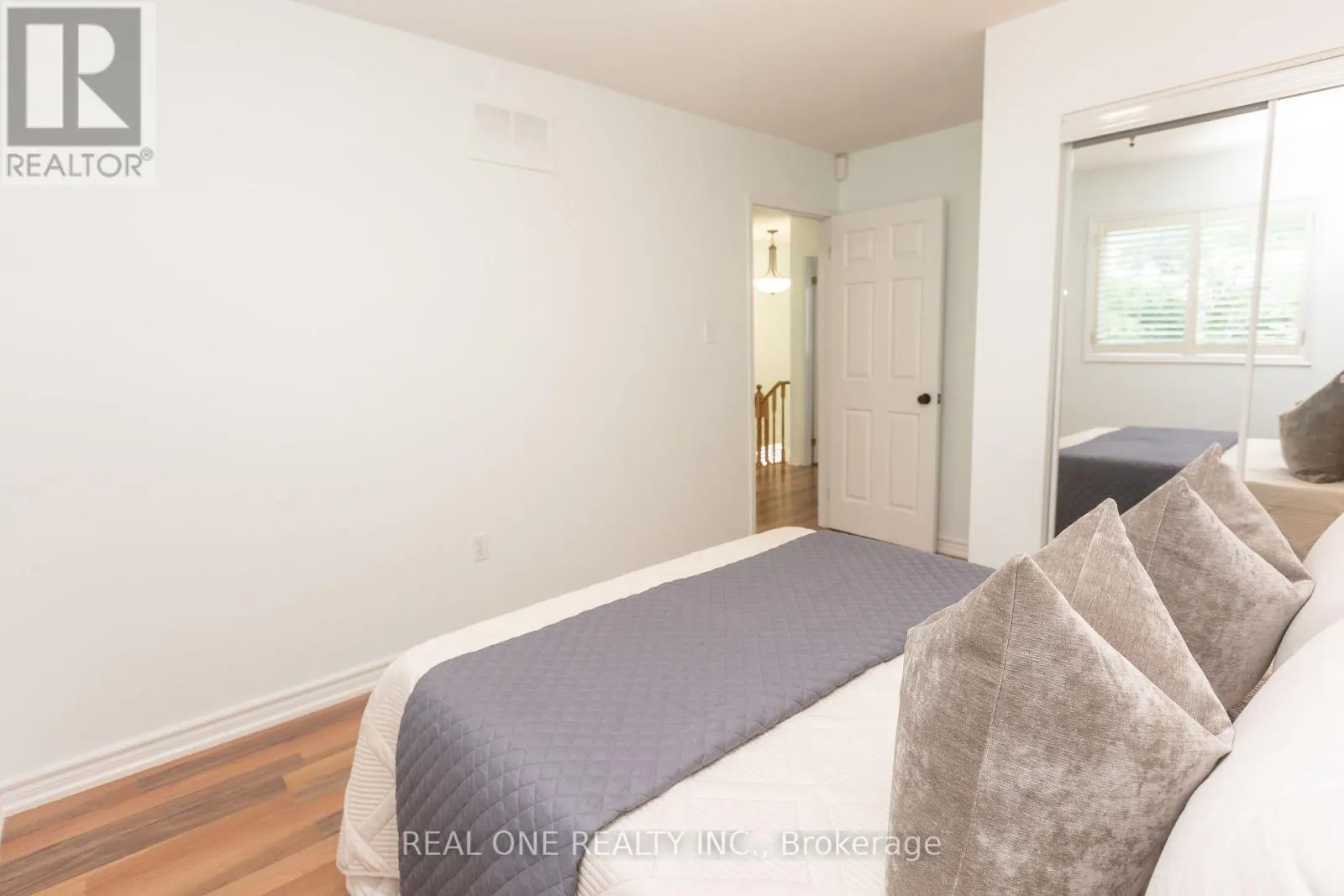 31 COUGAR COURT