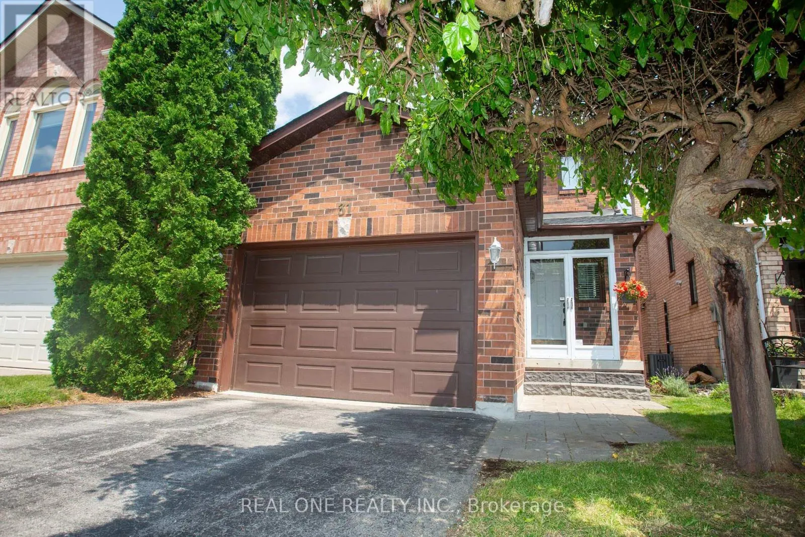 31 COUGAR COURT