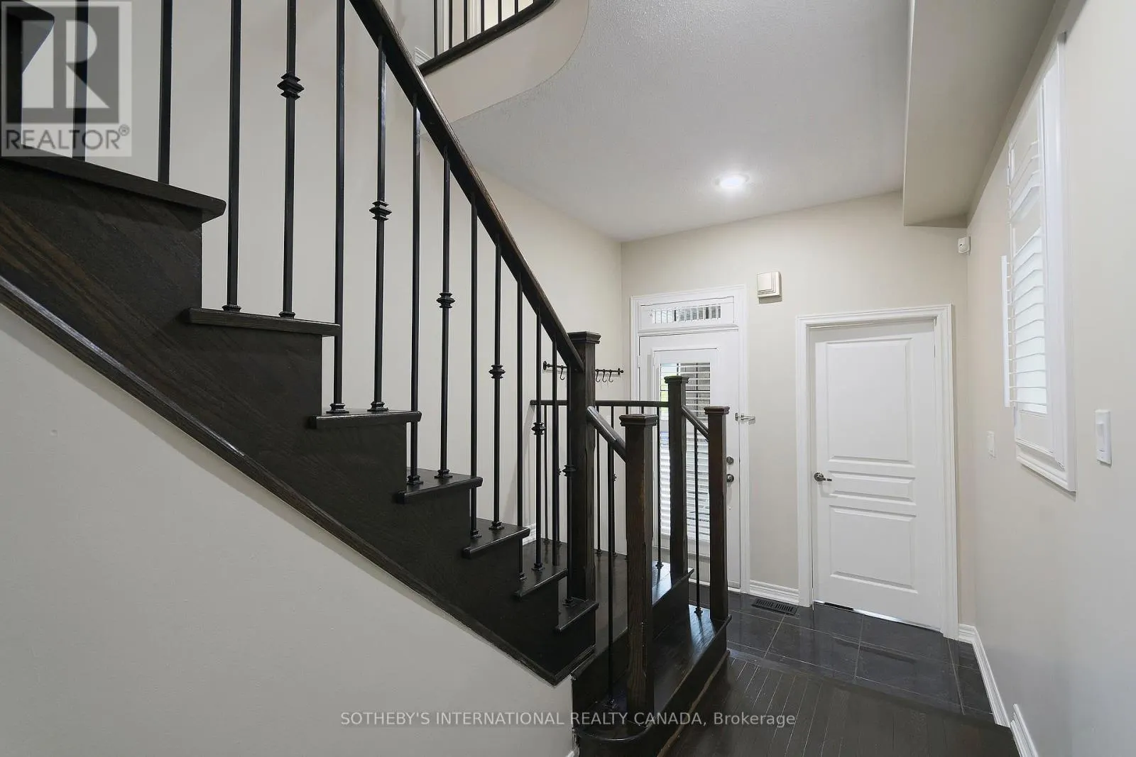 MAIN - 86 ALEXIE WAY