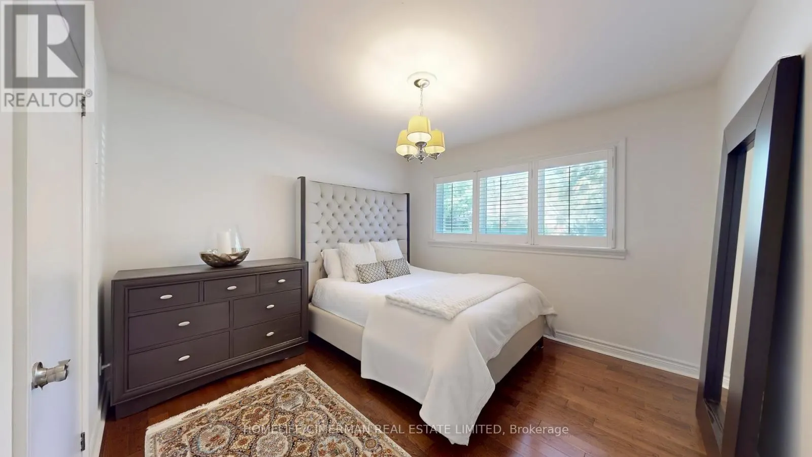 386 KERRYBROOK DRIVE