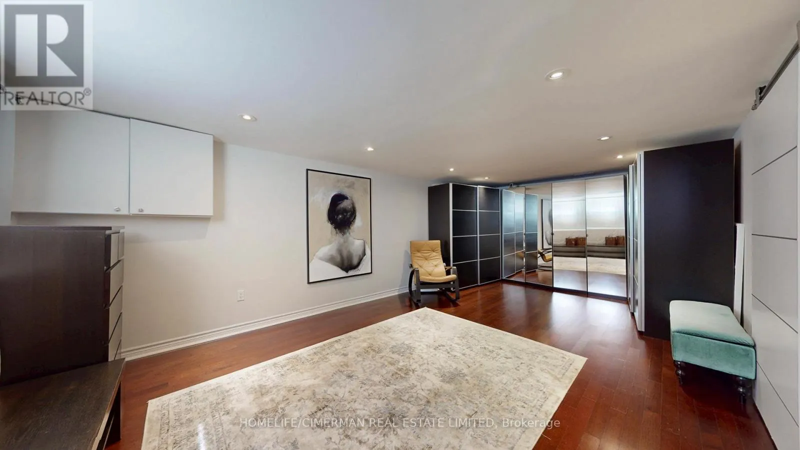 386 KERRYBROOK DRIVE