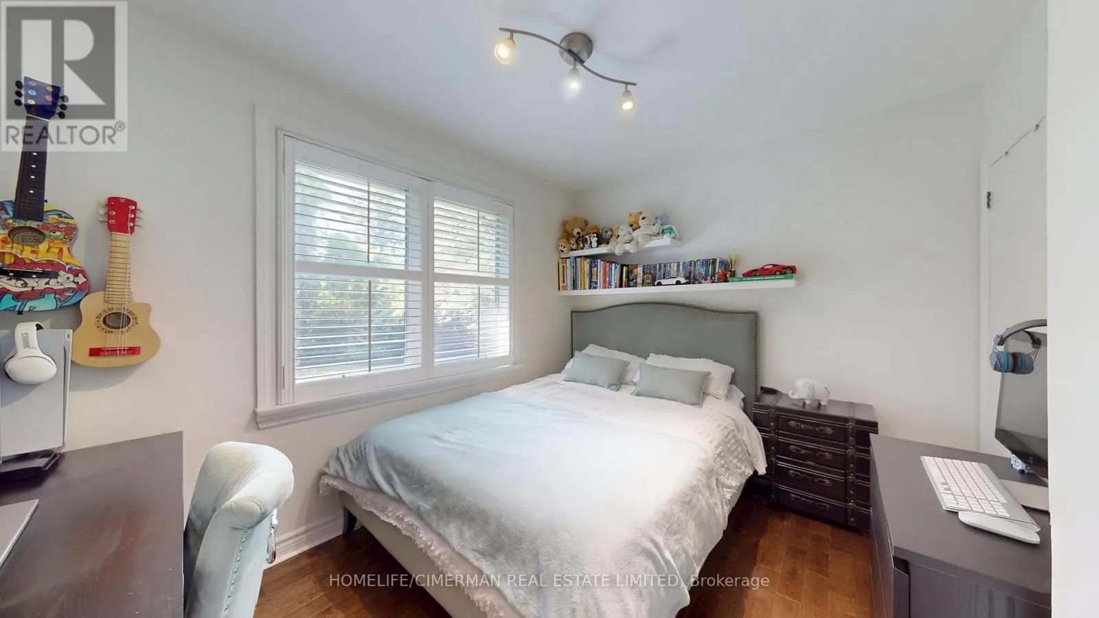 386 KERRYBROOK DRIVE
