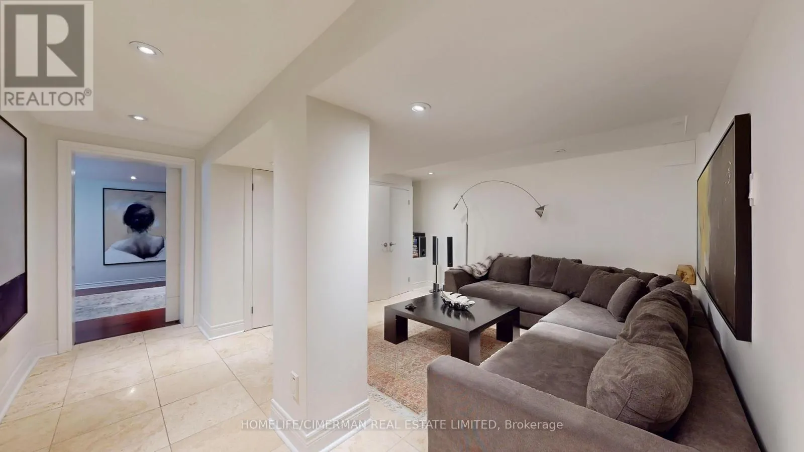 386 KERRYBROOK DRIVE