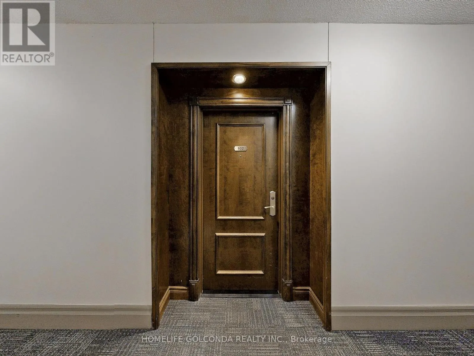 102 - 130 POND DRIVE