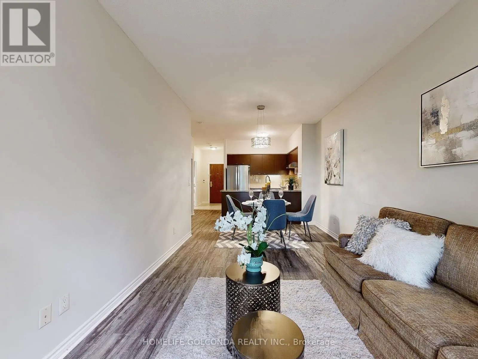 102 - 130 POND DRIVE