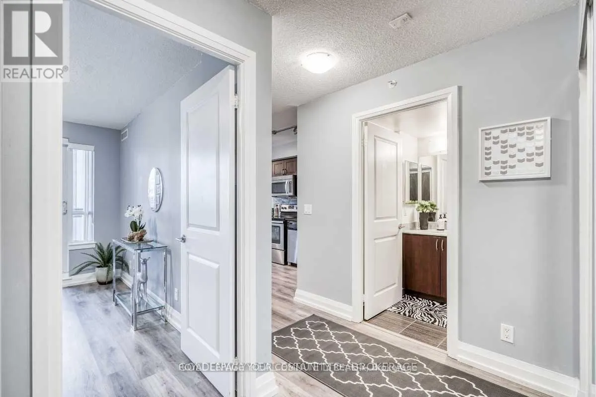 315 - 370 HIGHWAY 7 E