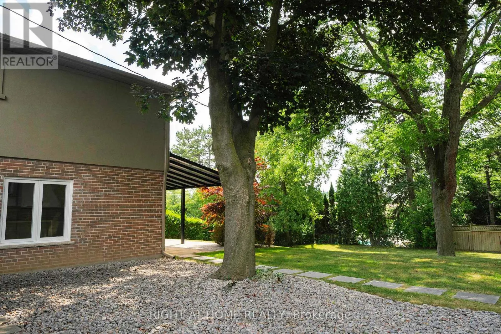34 WILDROSE CRESCENT