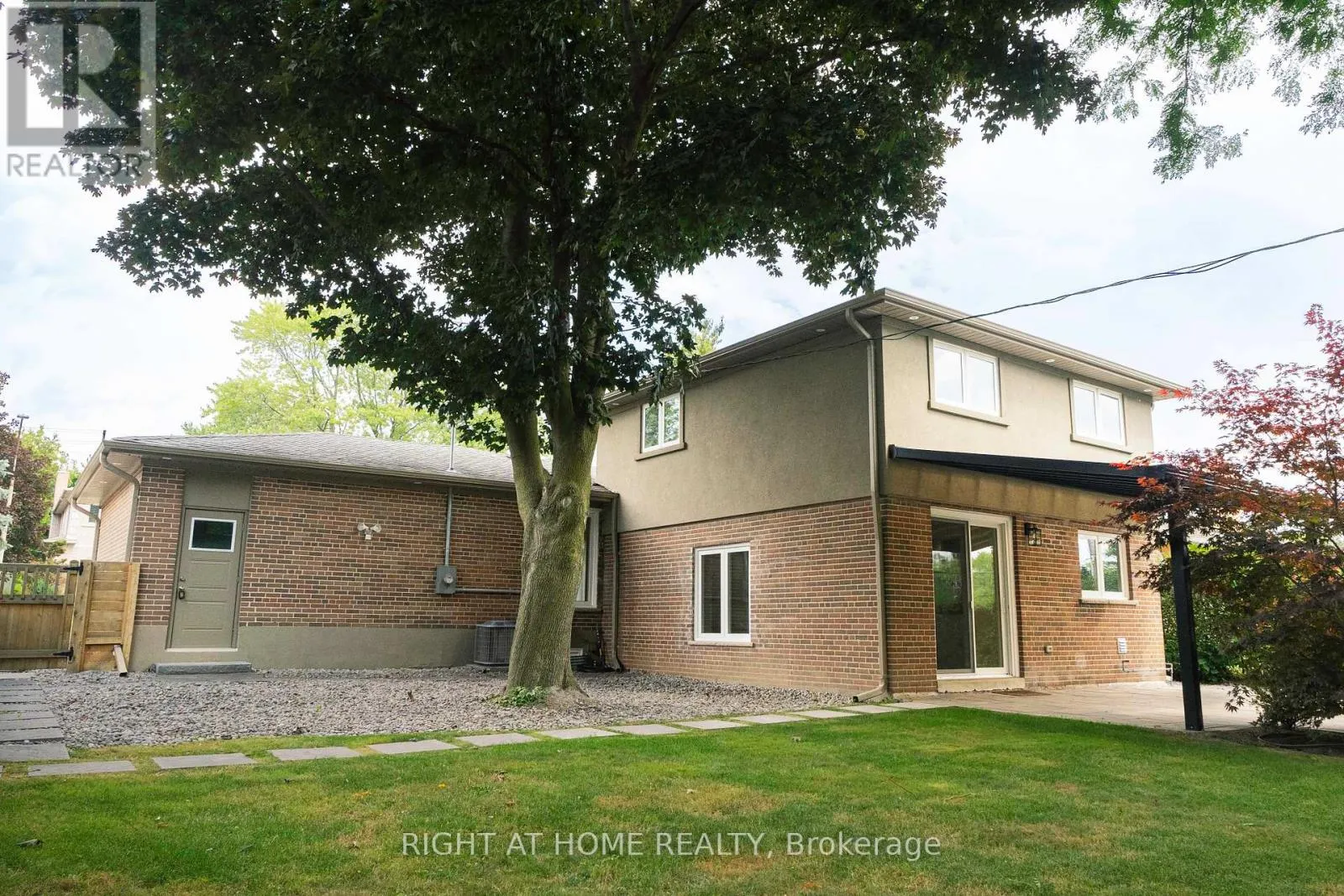 34 WILDROSE CRESCENT