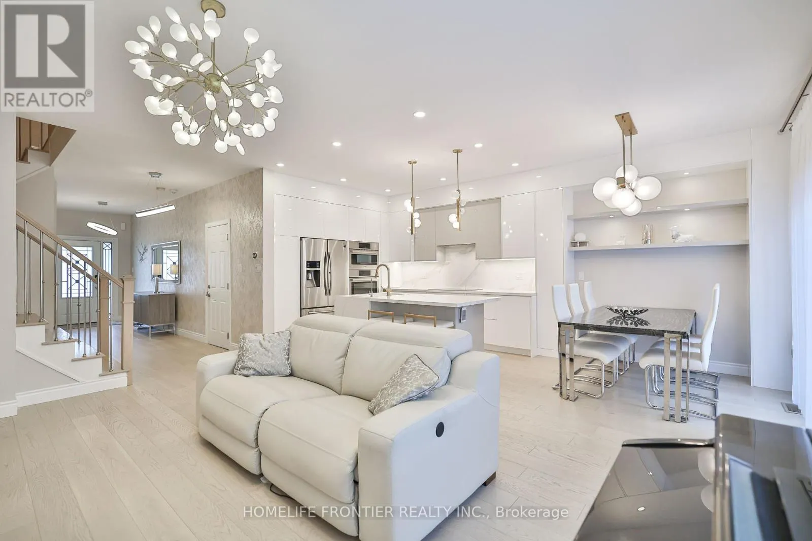 14 CHARMUSE LANE