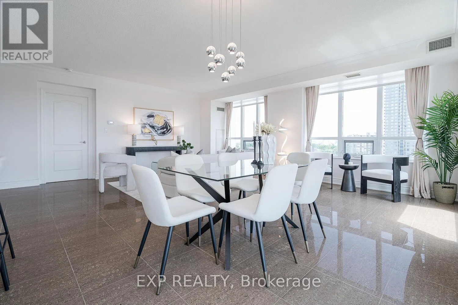 1205 - 88 PROMENADE CIRCLE