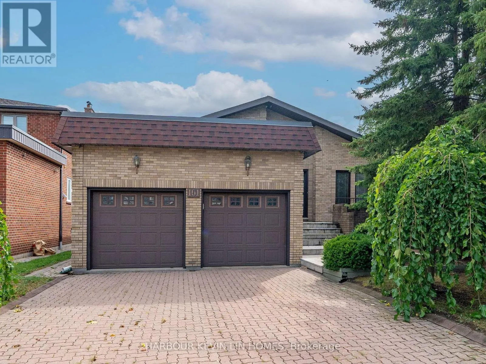 101 LEYBURN AVENUE