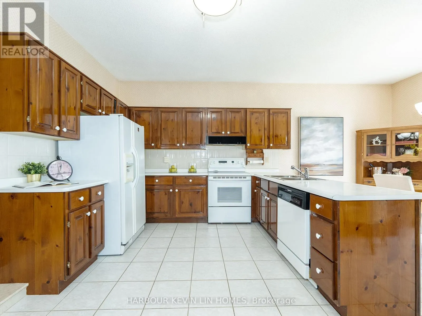 101 LEYBURN AVENUE