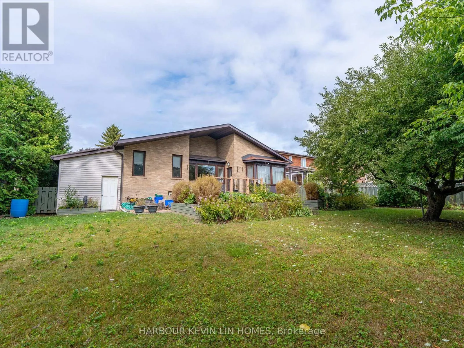 101 LEYBURN AVENUE