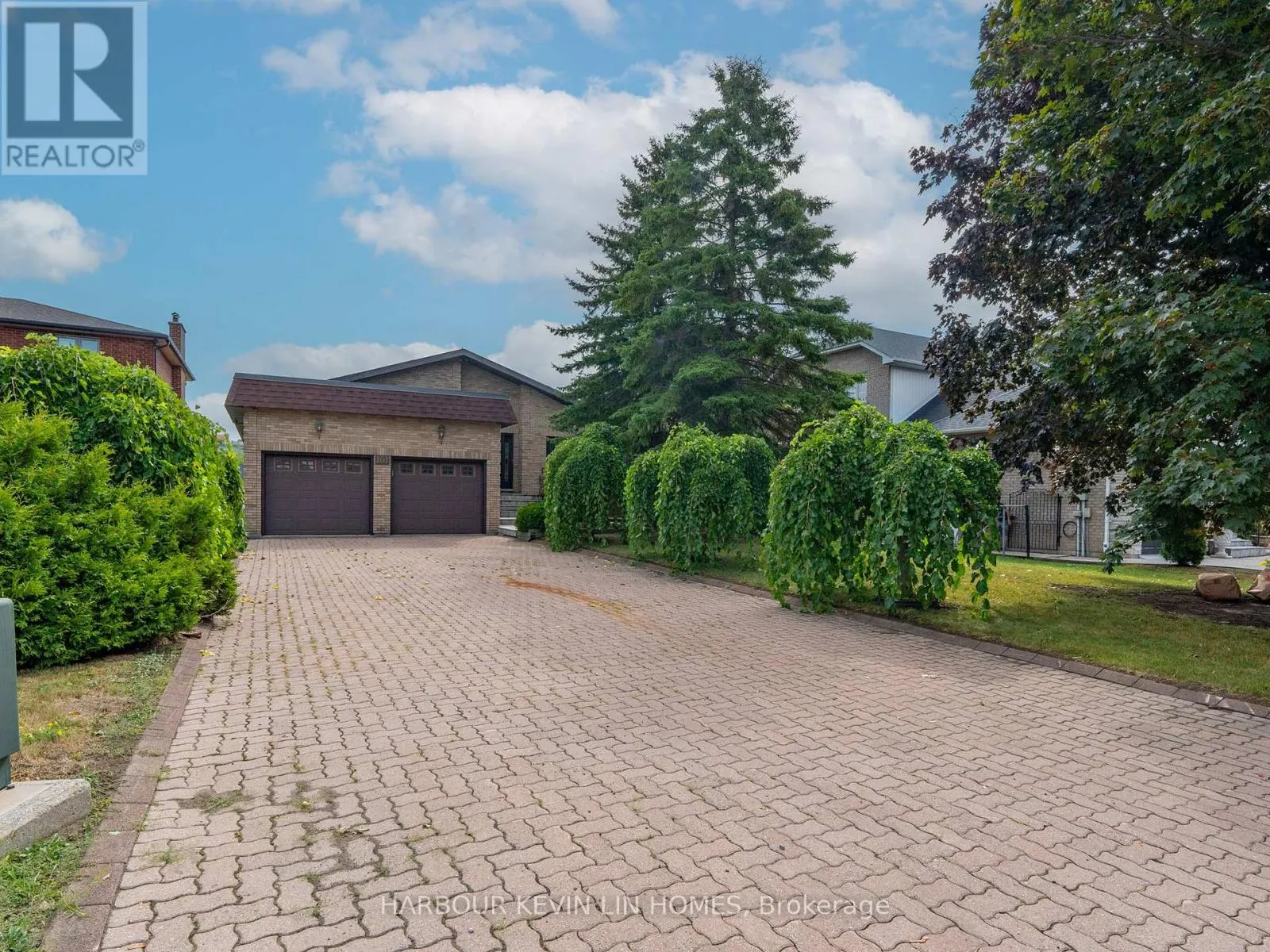101 LEYBURN AVENUE