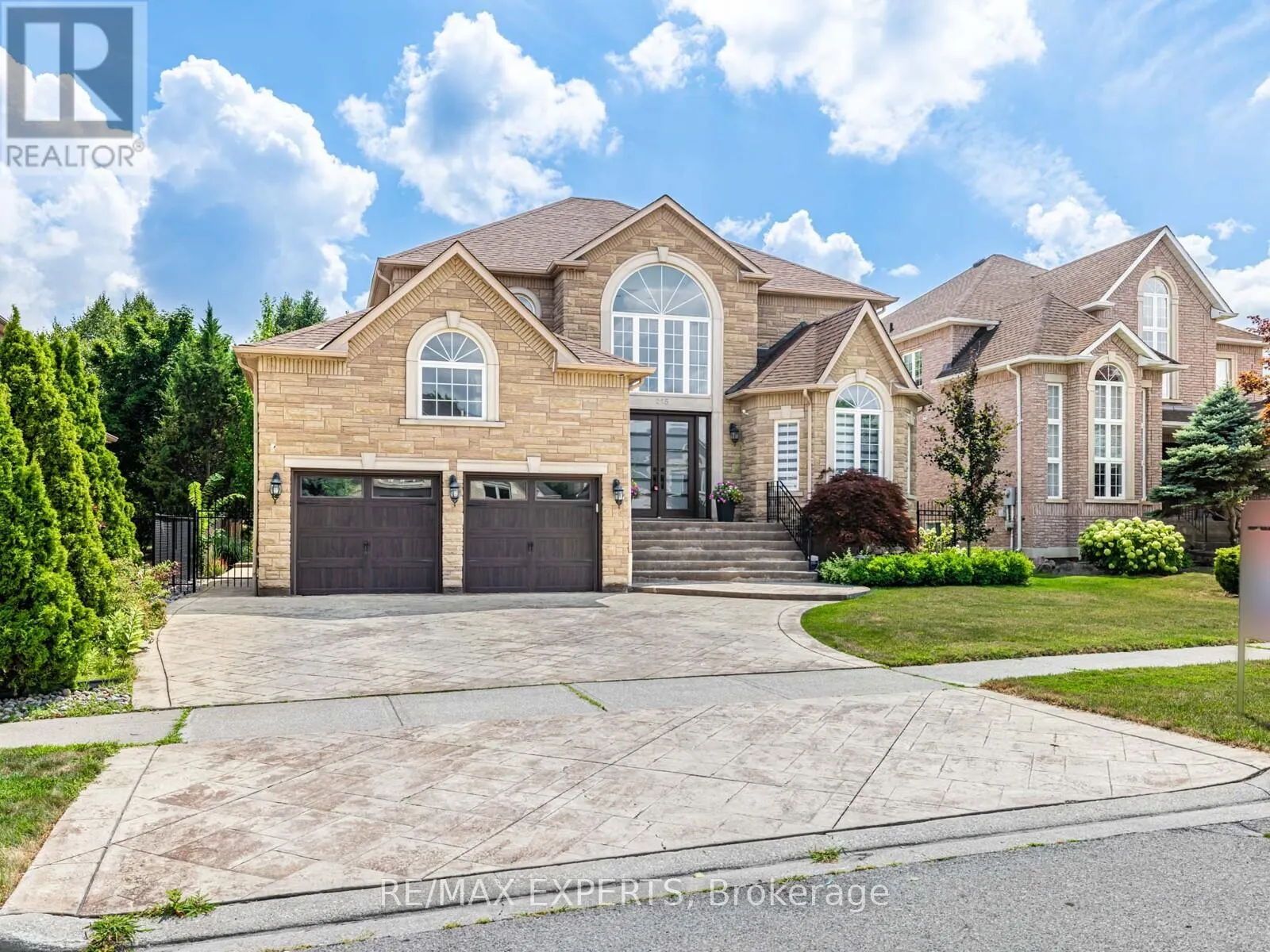 215 THOMSON CREEK BOULEVARD