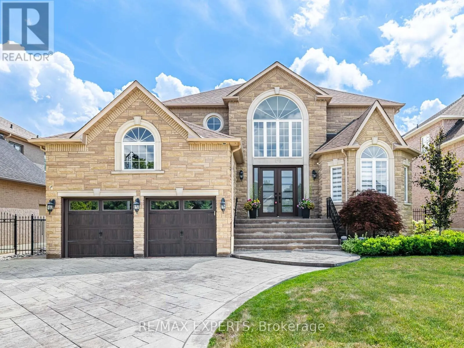 215 THOMSON CREEK BOULEVARD