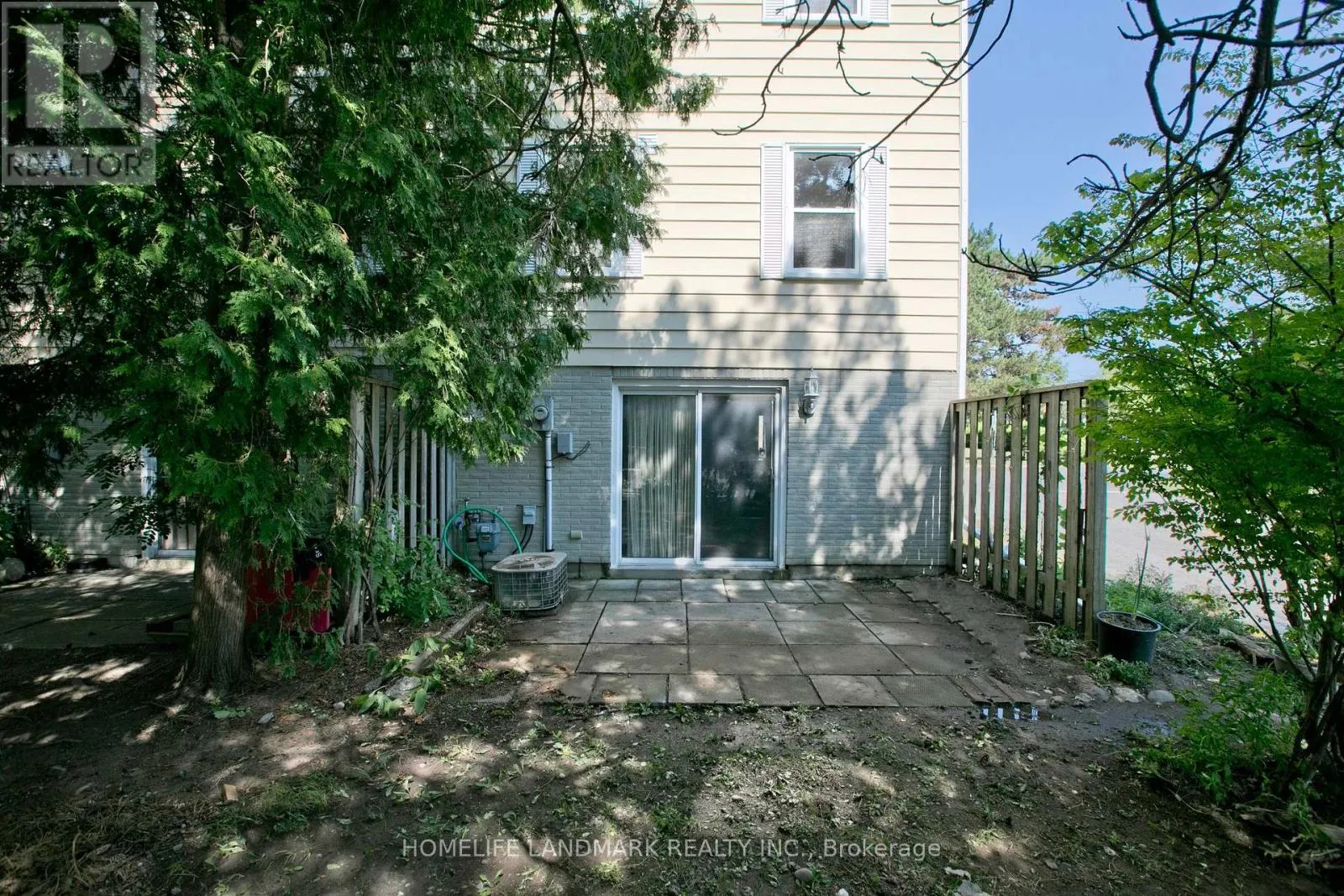 1806 JOHN STREET