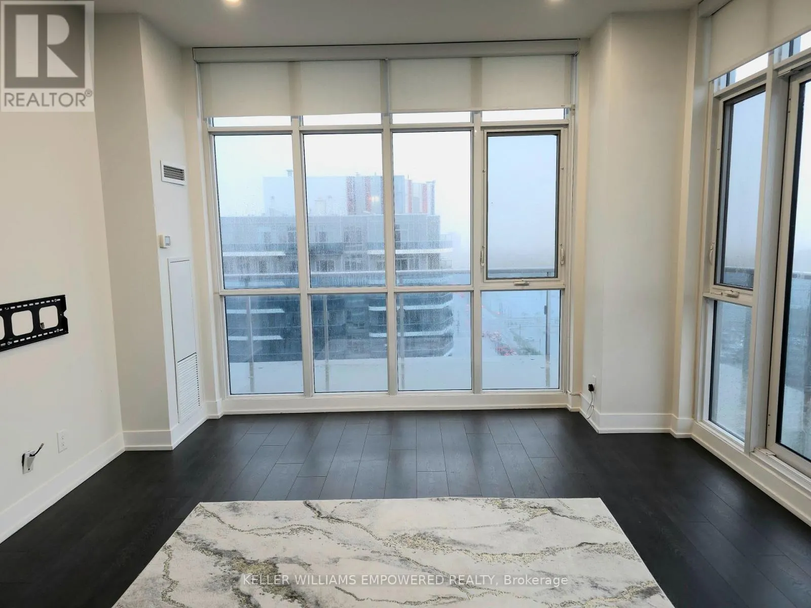 PH10 - 9471 YONGE STREET