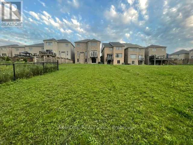 14 WARREN MCBRIDE CRESCENT