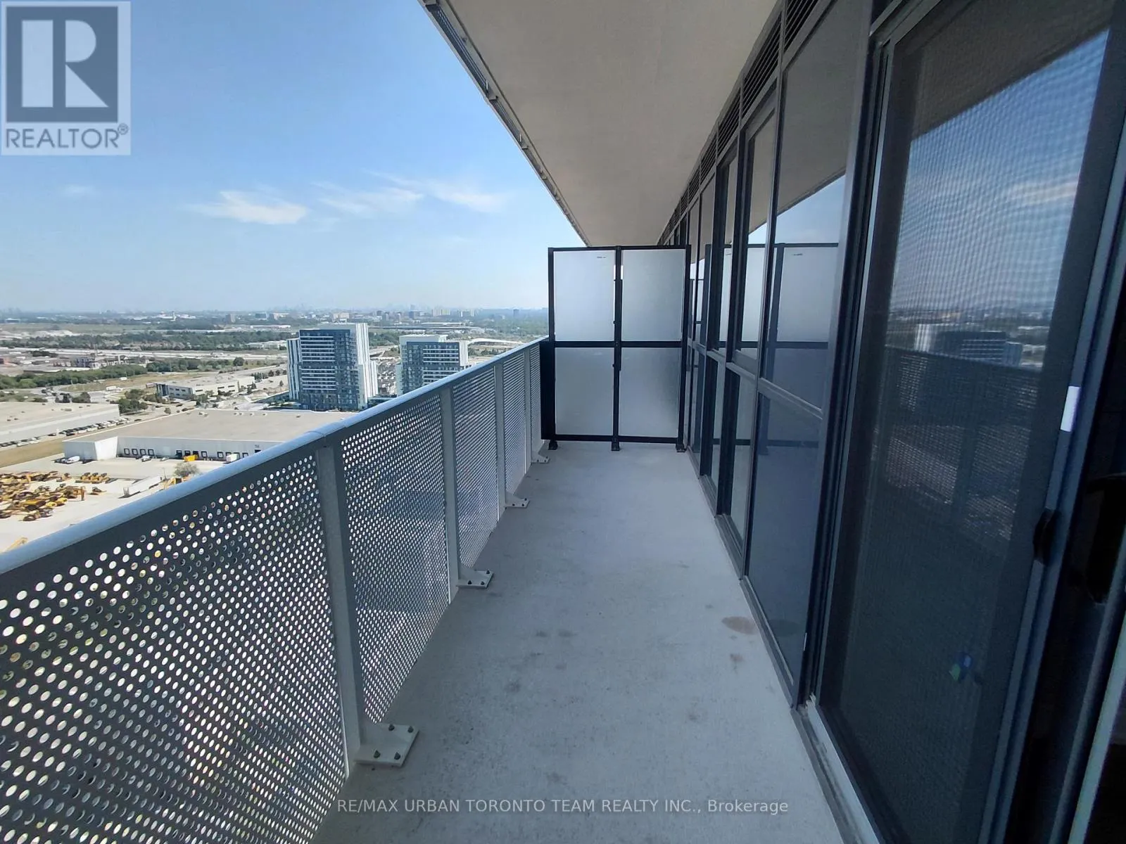 3007 - 28 INTERCHANGE WAY