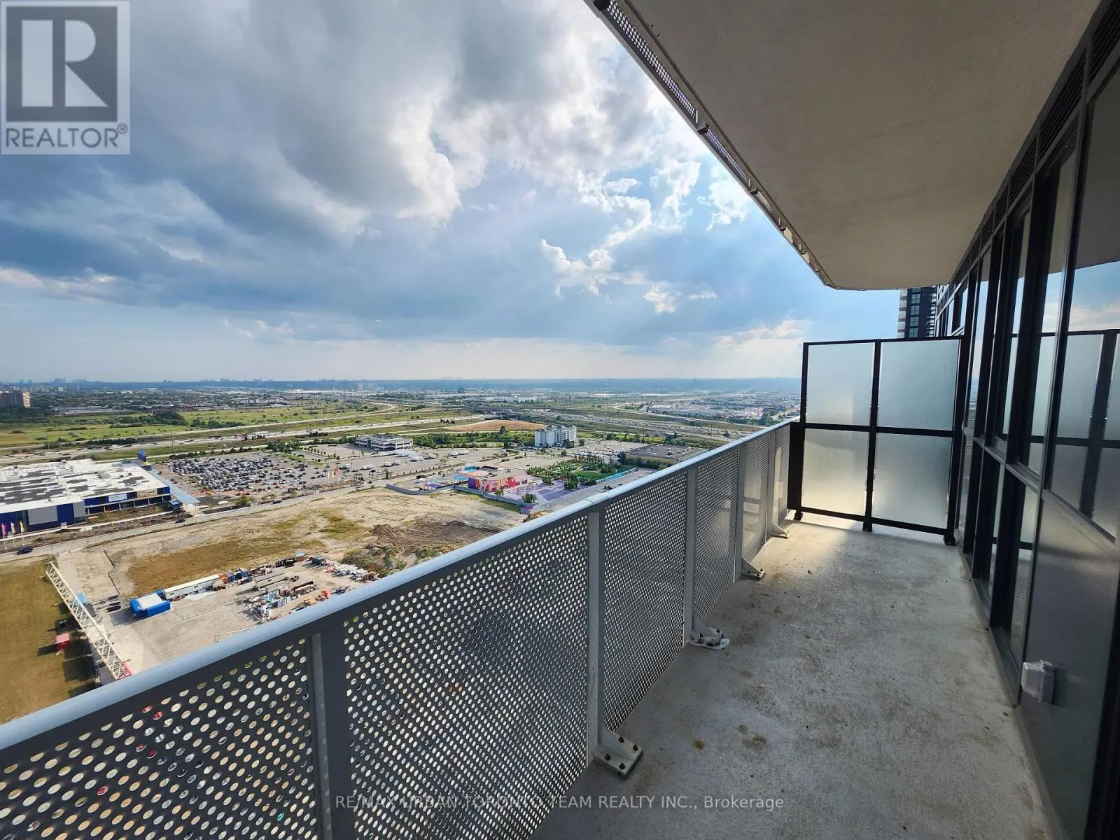 3111 - 28 INTERCHANGE WAY